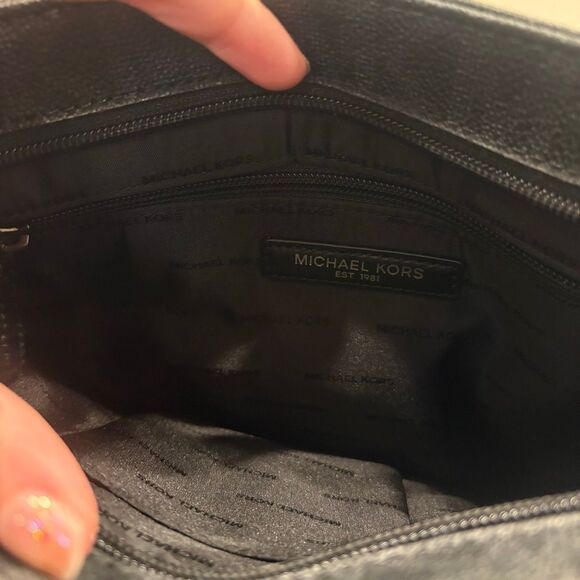 Michael Kors Jet Set Men’s Unisex Black Signature Crossbody Medium Bag NWT - Picture 6 of 8